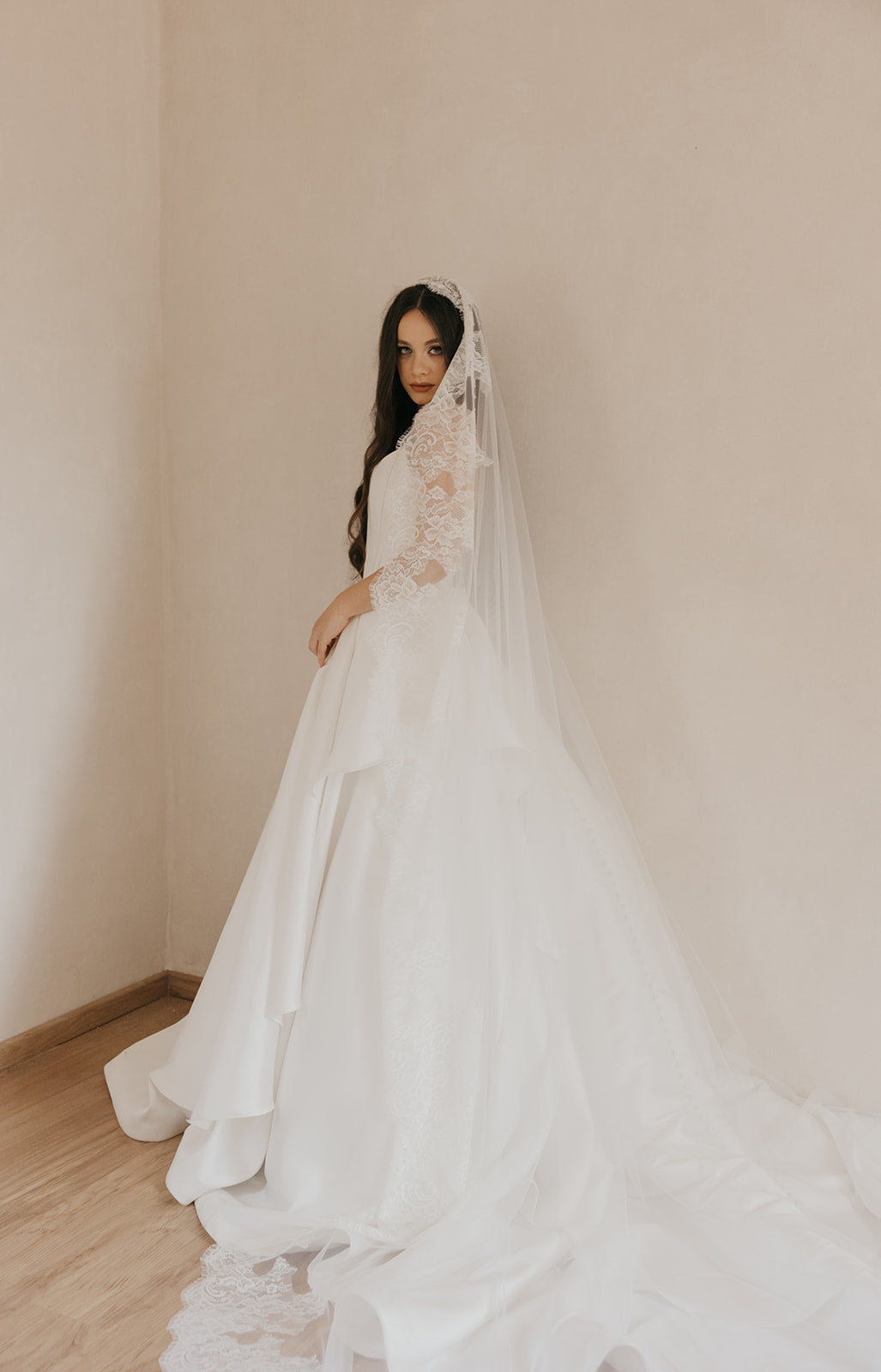 MANTILLA ROBERTA