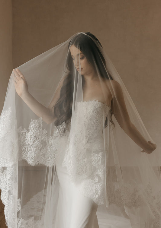 MANTILLA MARÍA